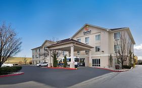 Comfort Inn & Suites Airport Convention Center